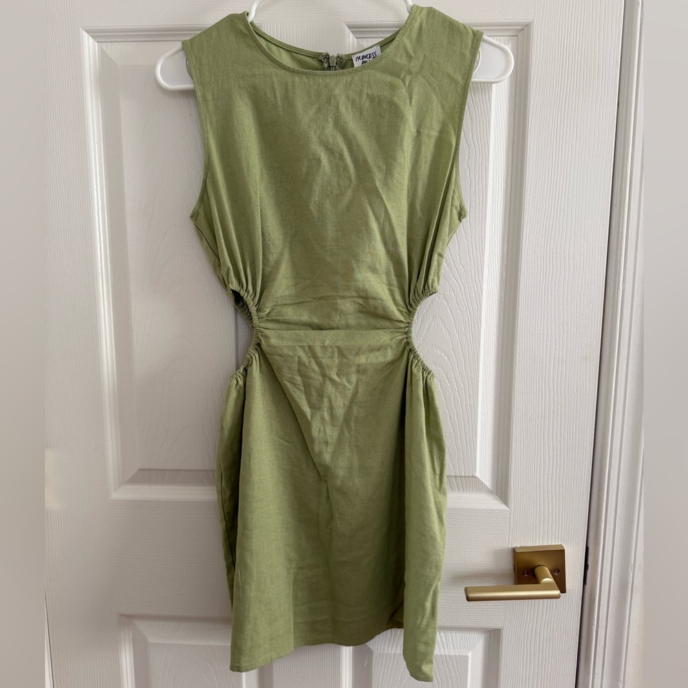 Green Sleeveless Dress
